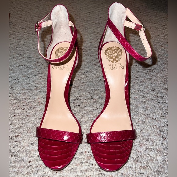 NWOT VINCE CAMUTO Red Leather Sexy Platforms Heels - Picture 7 of 12